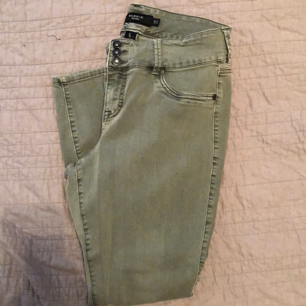 Torrid skinny denim, never worn